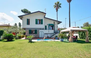 Huisje in Lido di Camaiore,Villetta della Pace ITV954 N°697647