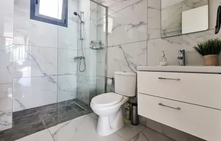 Location Maison 6 personnes à Miliou Paphos - Photo 12