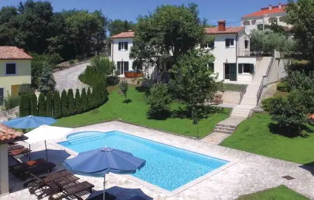 Location Maison 16 personnes à Liznjan - Photo 5