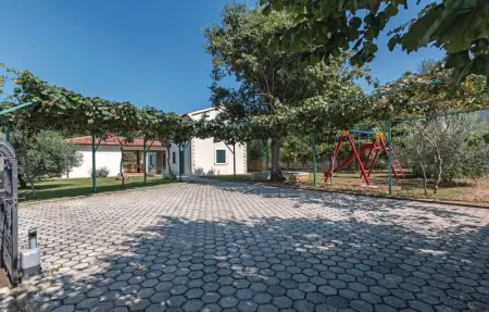 Location Maison 16 personnes à Liznjan - Photo 18