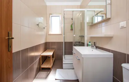 Location Maison 16 personnes à Liznjan - Photo 40