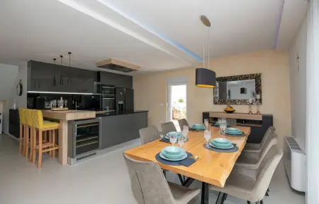 Location Maison 10 personnes à Donji Vinjani - Photo 22