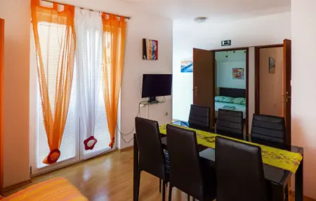 Location Maison 8 personnes à Mimice - Photo 3