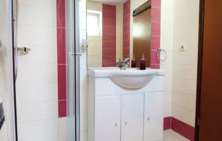 Location Maison 8 personnes à Mimice - Photo 16