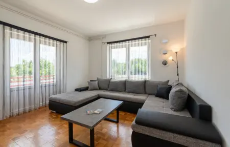 Location Maison 12 personnes à Pridraga - Photo 4