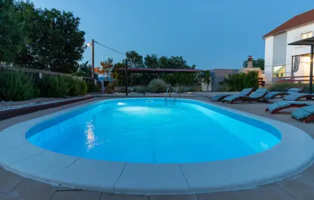 Location Maison 12 personnes à Pridraga - Photo 11