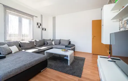 Location Maison 12 personnes à Pridraga - Photo 24