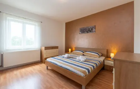 Location Maison 12 personnes à Pridraga - Photo 38