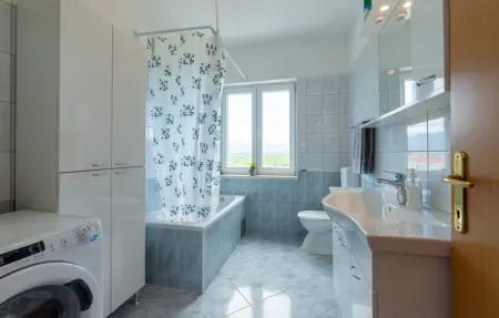 Location Maison 12 personnes à Pridraga - Photo 41