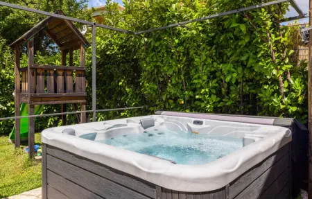 Location Maison 14 personnes à Zrnovnica - Photo 17