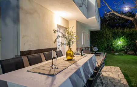 Location Maison 14 personnes à Zrnovnica - Photo 22