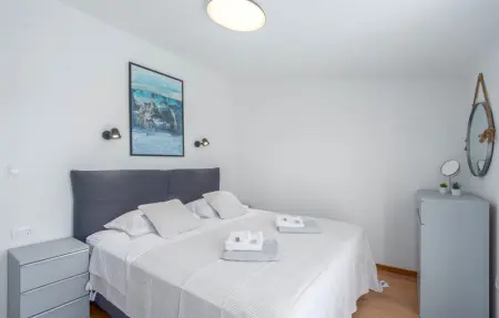 Location Maison 14 personnes à Zrnovnica - Photo 43