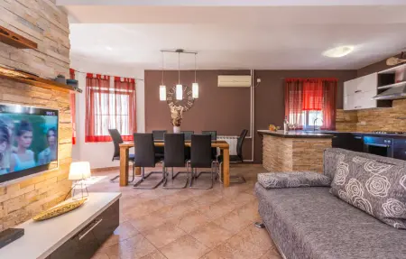 Location Maison 8 personnes à Bibinje - Photo 17