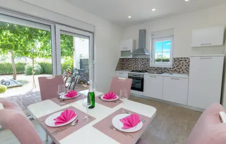 Location Maison 10 personnes à Donji Prolozac - Photo 3