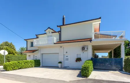 Location Maison 10 personnes à Donji Prolozac - Photo 12