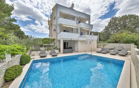 Location Maison 16 personnes à Okrug Donji - Photo 9