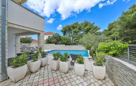 Location Maison 16 personnes à Okrug Donji - Photo 12