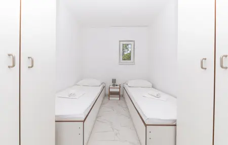 Location Maison 16 personnes à Okrug Donji - Photo 42