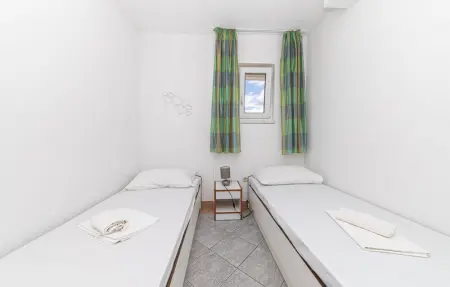 Location Maison 16 personnes à Okrug Donji - Photo 44