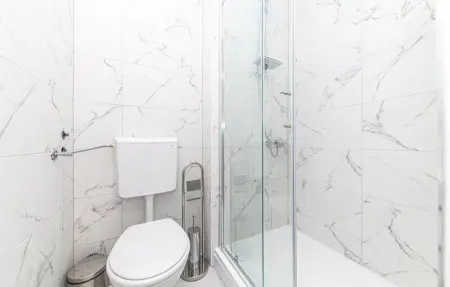 Location Maison 16 personnes à Okrug Donji - Photo 47