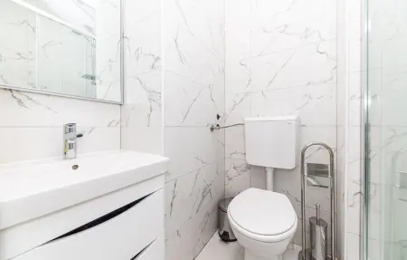 Location Maison 16 personnes à Okrug Donji - Photo 48