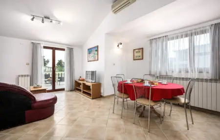 Location Maison 9 personnes à Liznjan - Photo 18