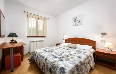 Location Maison 9 personnes à Liznjan - Photo 23