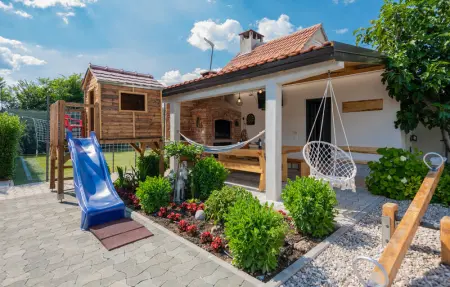 Location Maison 12 personnes à Donji Prolozac - Photo 1