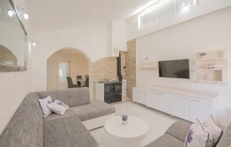 Location Maison 12 personnes à Donji Prolozac - Photo 3