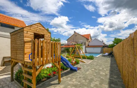 Location Maison 12 personnes à Donji Prolozac - Photo 11