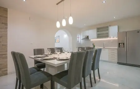 Location Maison 12 personnes à Donji Prolozac - Photo 20