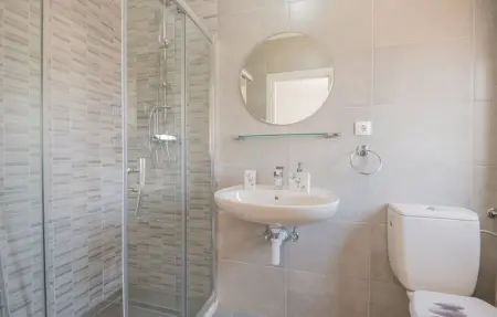 Location Maison 12 personnes à Donji Prolozac - Photo 37