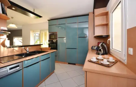 Location Maison 8 personnes à Milhaud - Photo 5