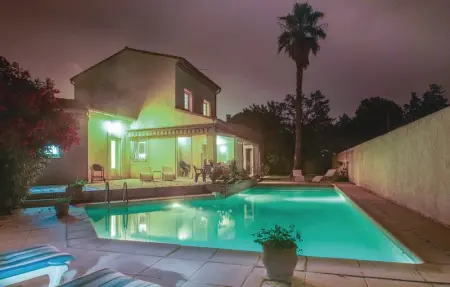 Location Maison 8 personnes à Milhaud - Photo 13