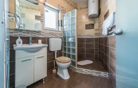 Location Maison 7 personnes à Dubrava - Photo 30