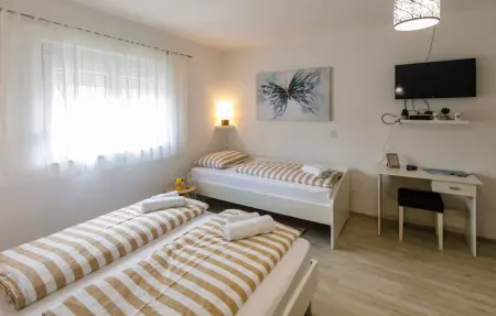 Location Maison 8 personnes à Knin - Photo 19