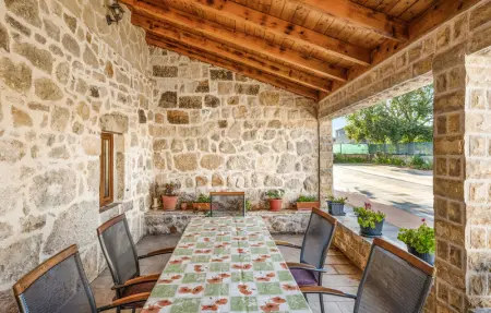 Location Maison 8 personnes à Unesic - Photo 1