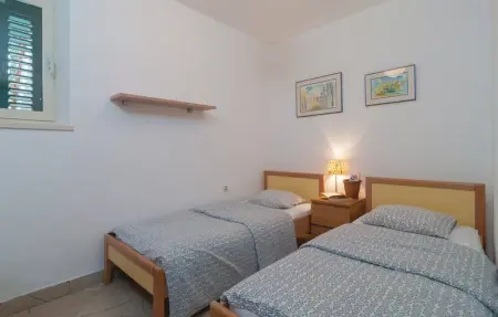 Location Maison 8 personnes à Praznica - Photo 31