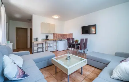 Location Maison 13 personnes à Liznjan - Photo 4