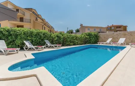 Location Maison 13 personnes à Liznjan - Photo 9