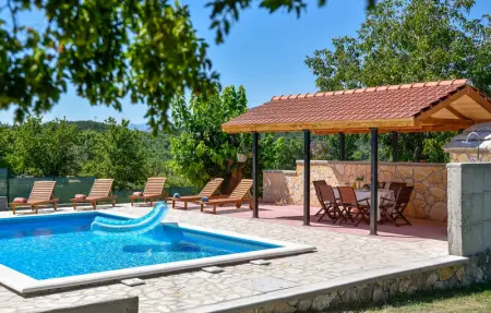 Location Maison 8 personnes à Hrvace - Photo 2