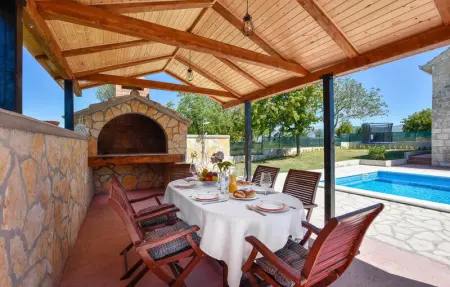 Location Maison 8 personnes à Hrvace - Photo 9