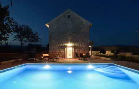 Location Maison 8 personnes à Hrvace - Photo 15