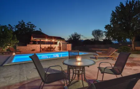 Location Maison 8 personnes à Hrvace - Photo 16