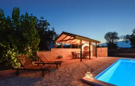 Location Maison 8 personnes à Hrvace - Photo 17