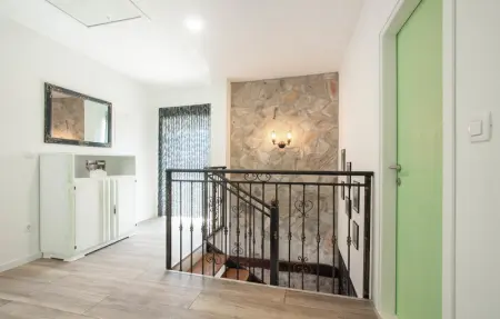 Location Maison 8 personnes à Hrvace - Photo 22