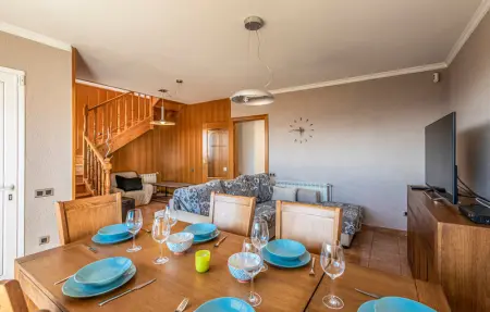 Location Maison 10 personnes à Sant Cebrià de Vallalt - Photo 1