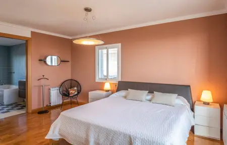 Location Maison 10 personnes à Sant Cebrià de Vallalt - Photo 20