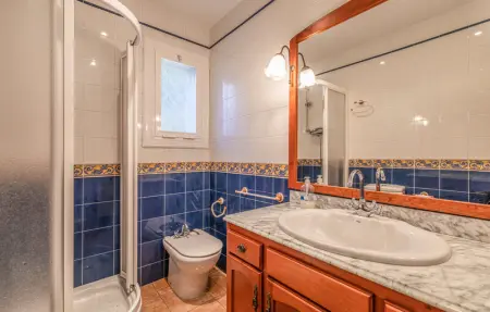 Location Maison 10 personnes à Sant Cebrià de Vallalt - Photo 27