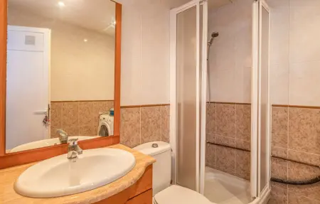 Location Maison 10 personnes à Sant Cebrià de Vallalt - Photo 28